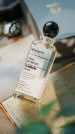 ⁦MK SCENTS  OLIBANUM  INTENSE EXTRAIT DE PARFUM 205ML⁩ - الصورة ⁦4⁩